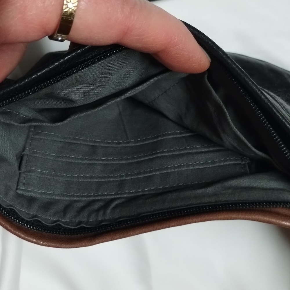 Brown Leather Hobo Crossbody Bag - Picture 4 of 5